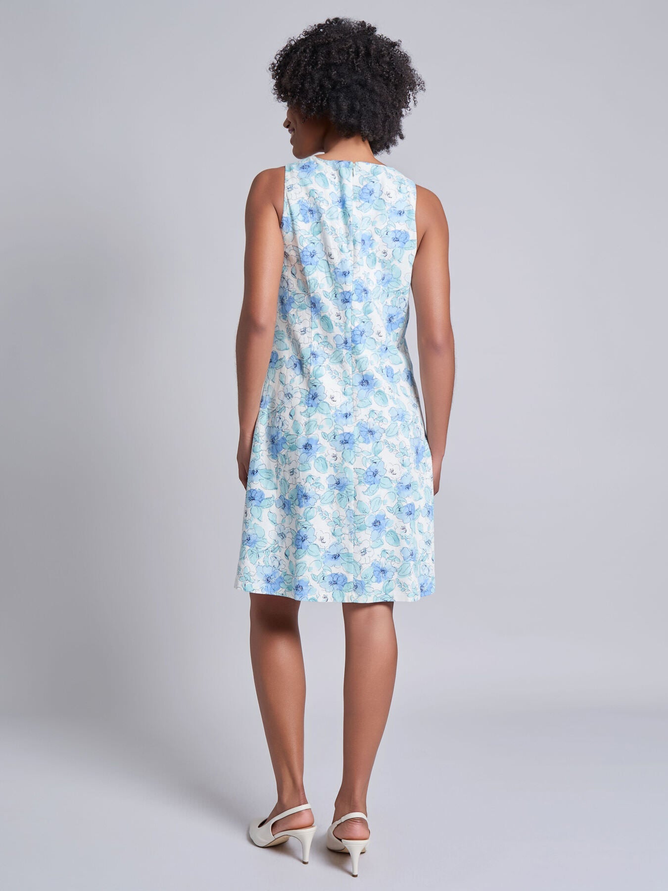 Petite Gina V-Neck Knee Length Dress, Linen Blend