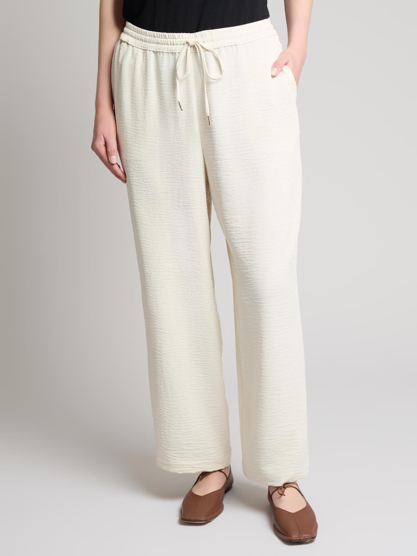 Pull-On Textured Wide Leg Pant