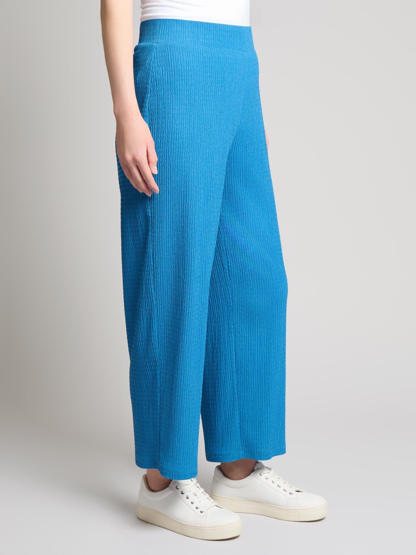Petite Pull-On Textured Wide Leg Cropped Pant