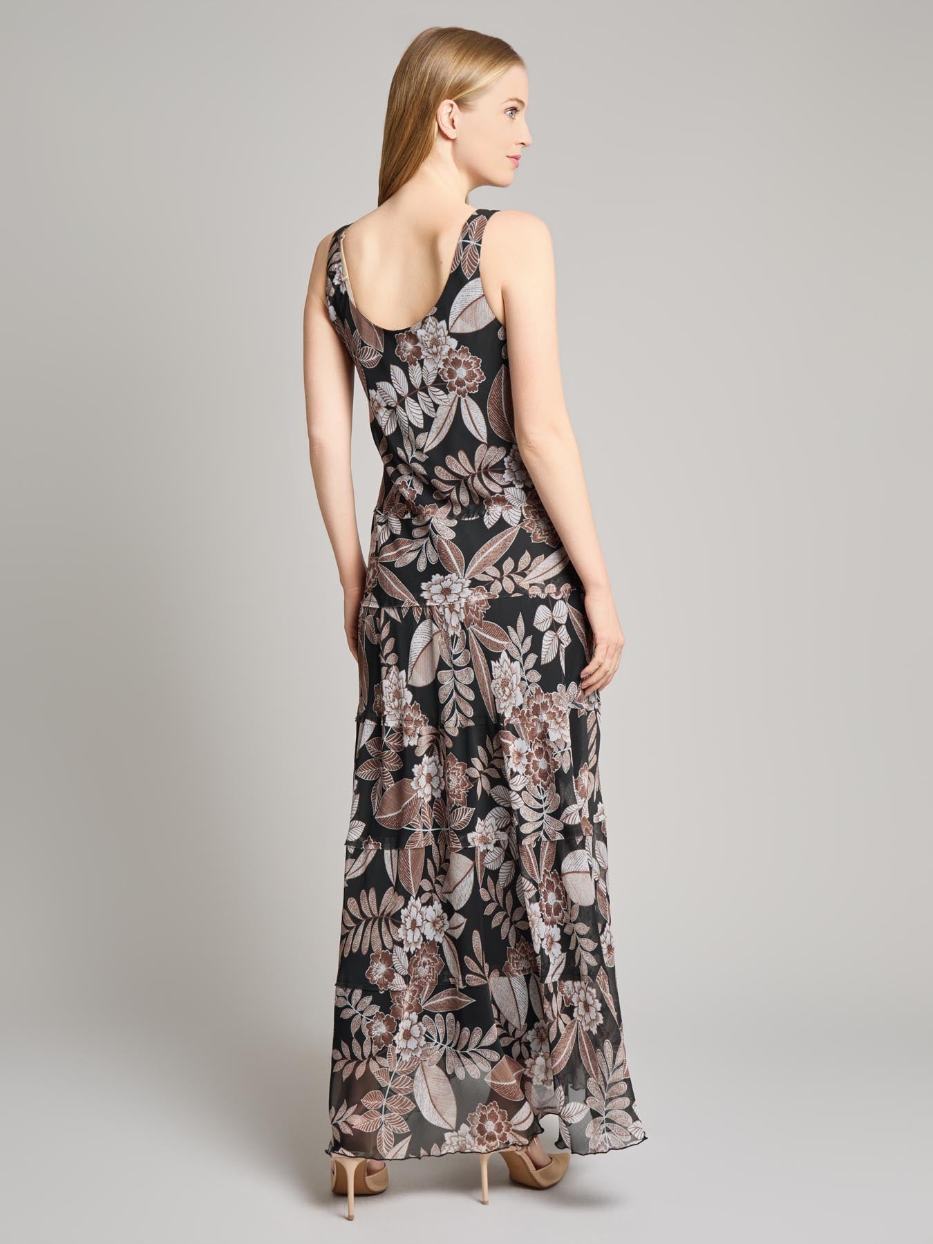 Petite Scoop Neck Tiered Maxi Dress