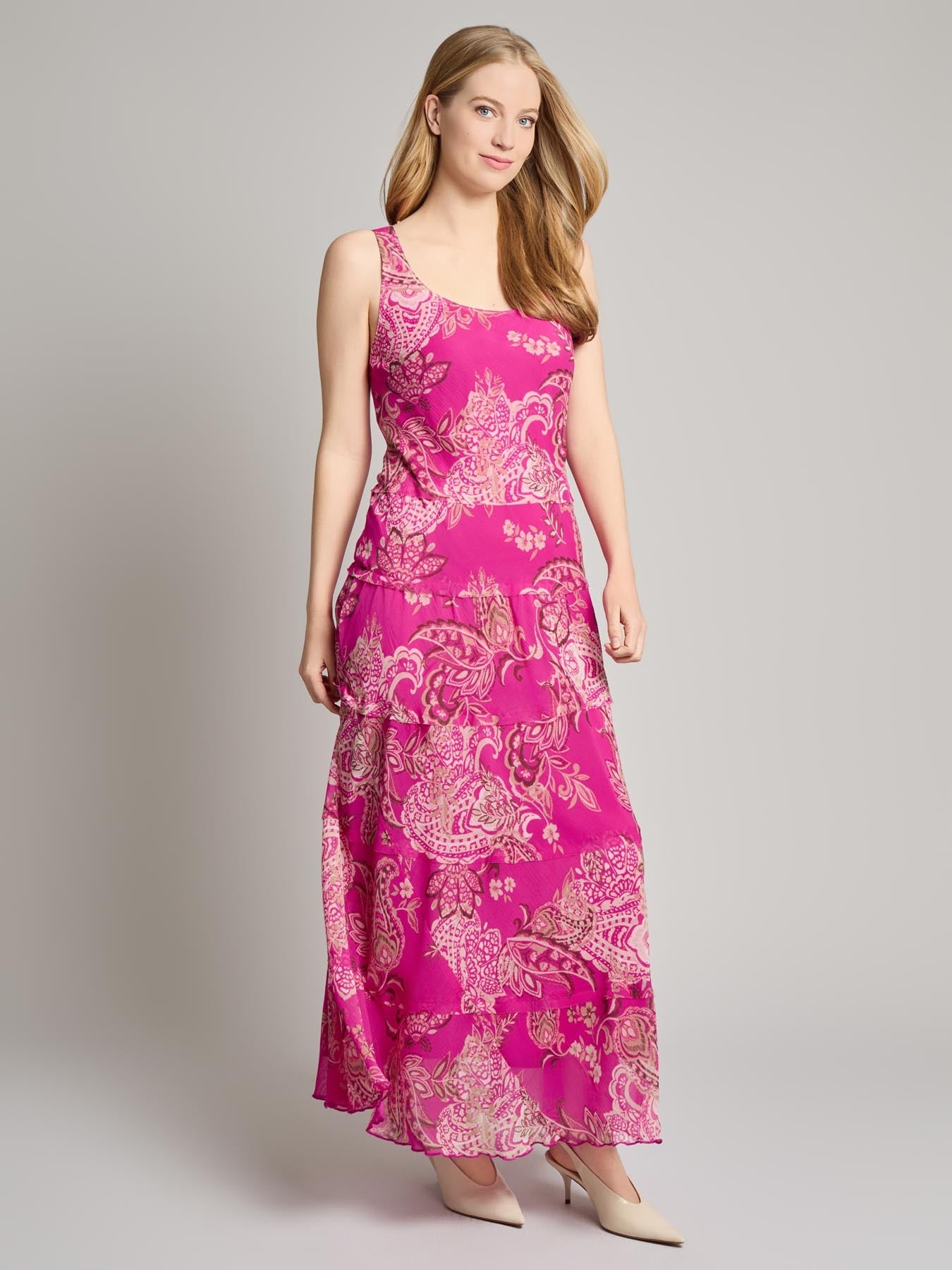 Petite Scoop Neck Tiered Maxi Dress
