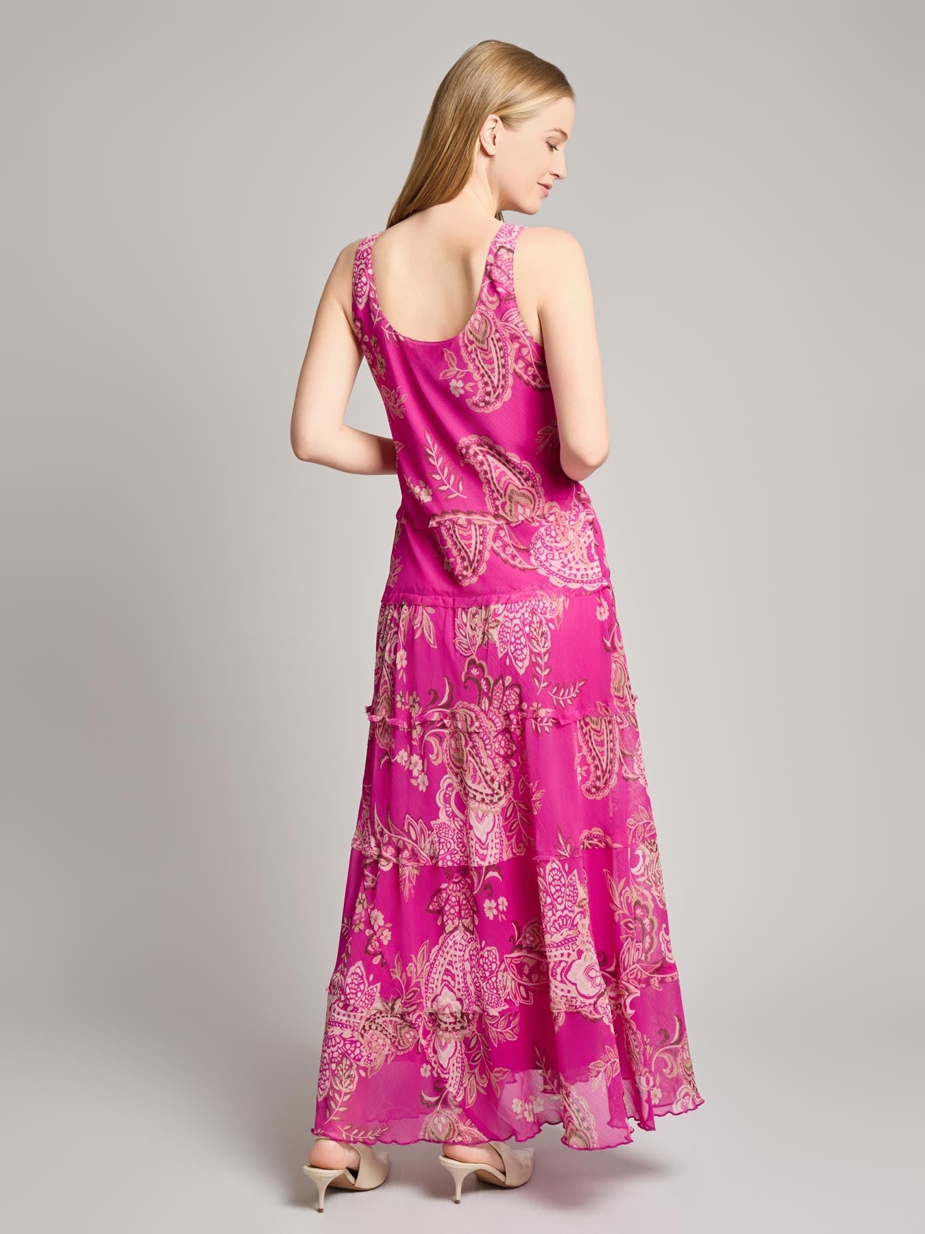 Scoop Neck Tiered Maxi Dress