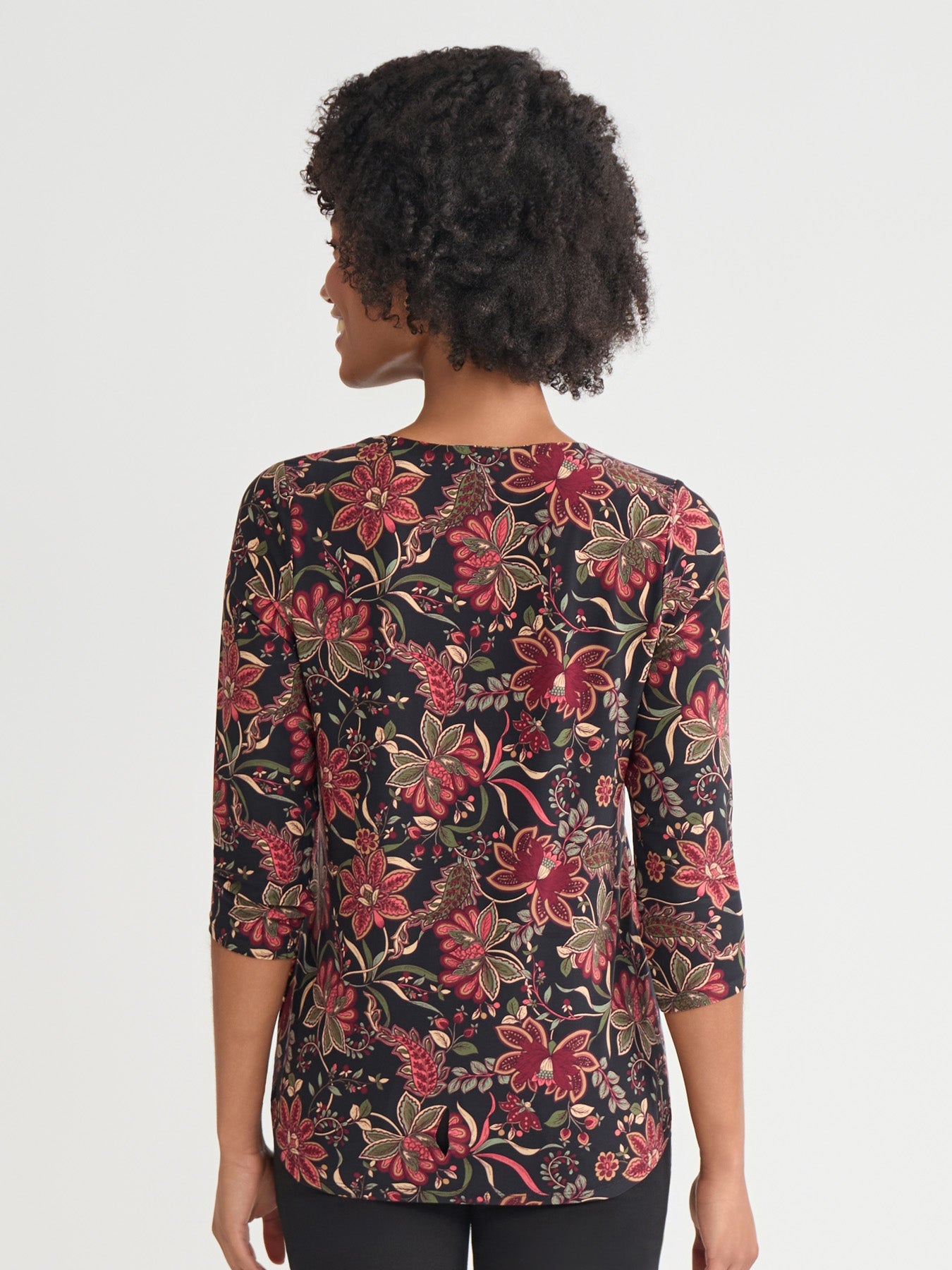 Keyhole Neck Floral Pullover Top
