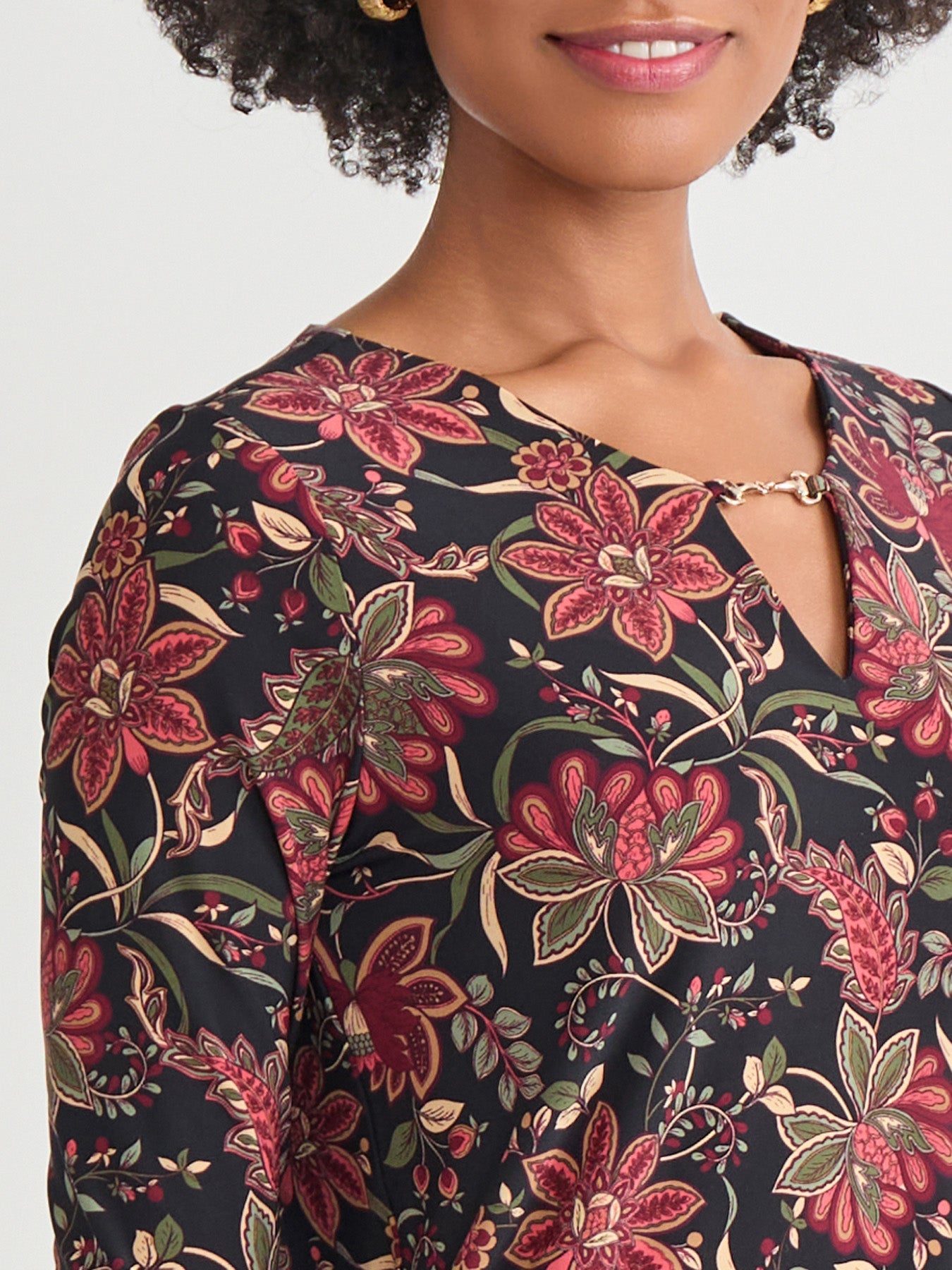 Keyhole Neck Floral Pullover Top