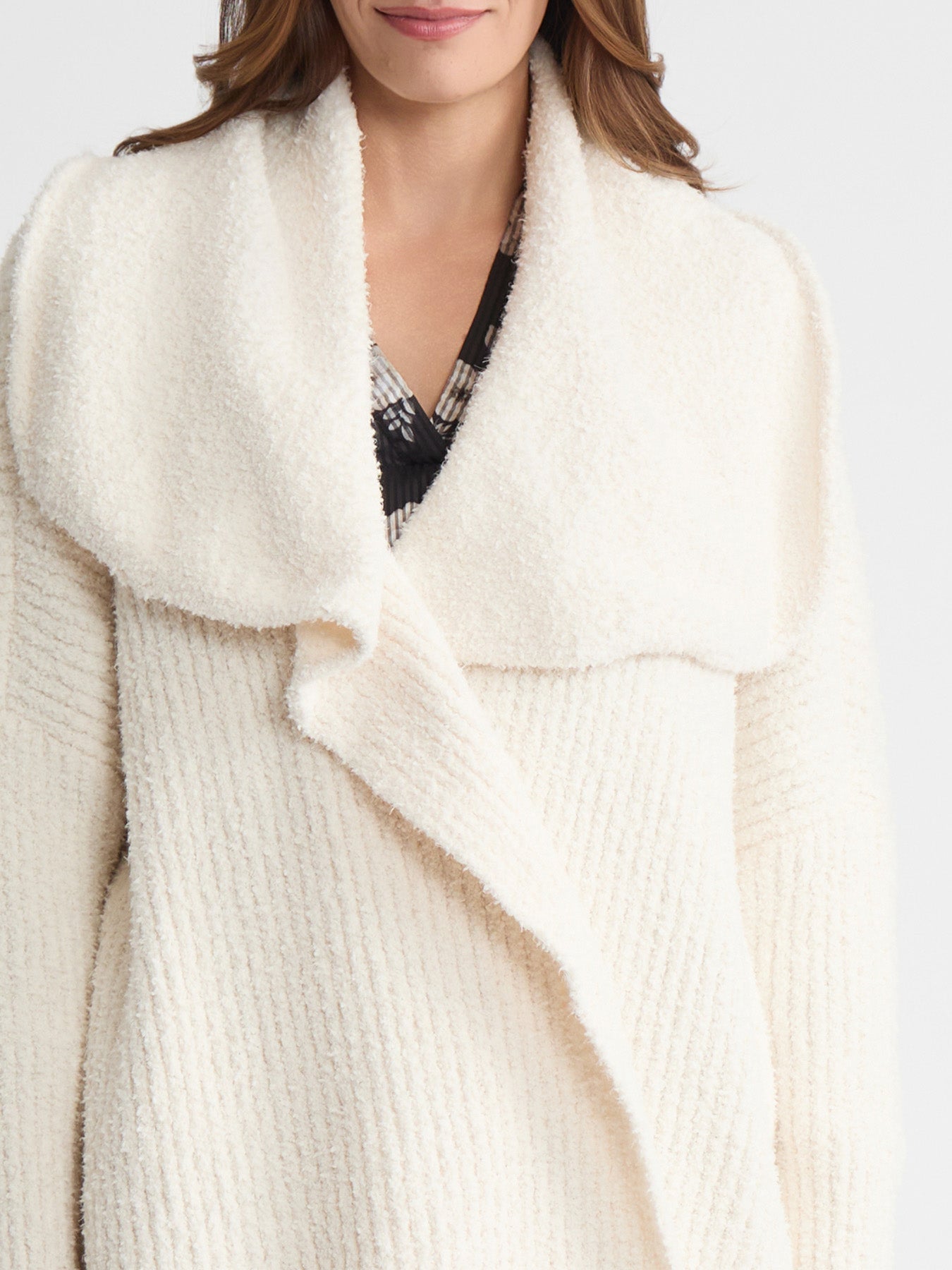 Wide Collared Cardigan